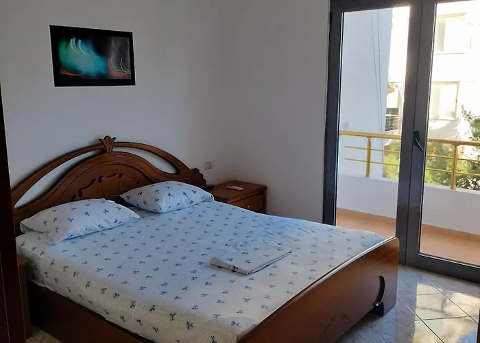 Apartment Taurasi Red